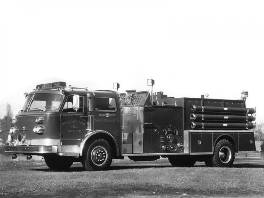  American LaFrance Century 4x2 1973 года  (фото 2 из 3)